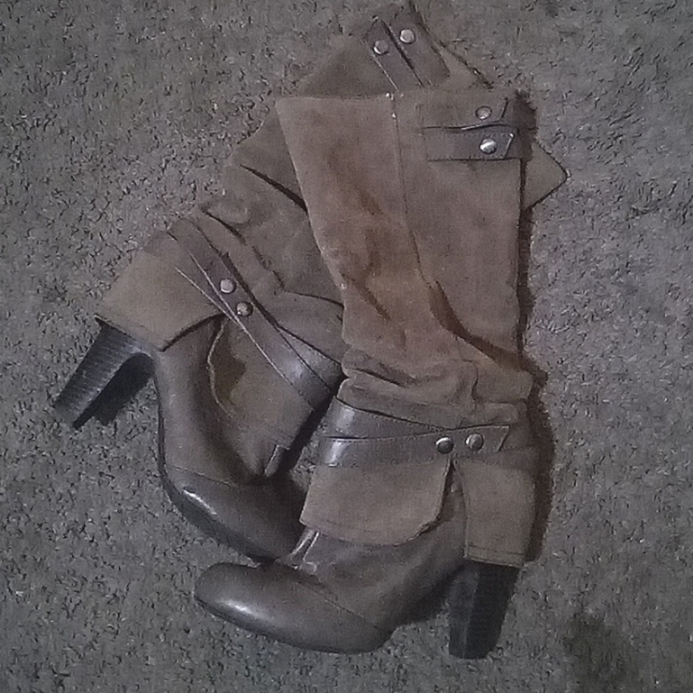 Women's Fergalicious Fergie size 8M